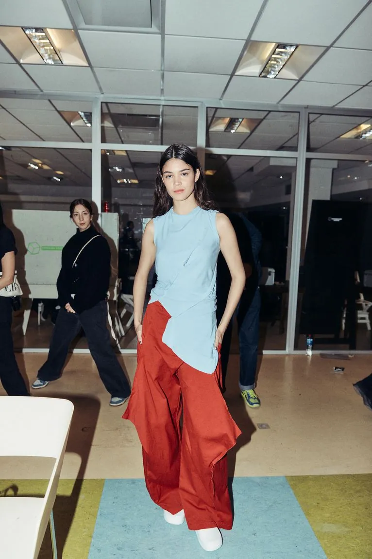 Desfile jtbyjt en Piso Cuatro